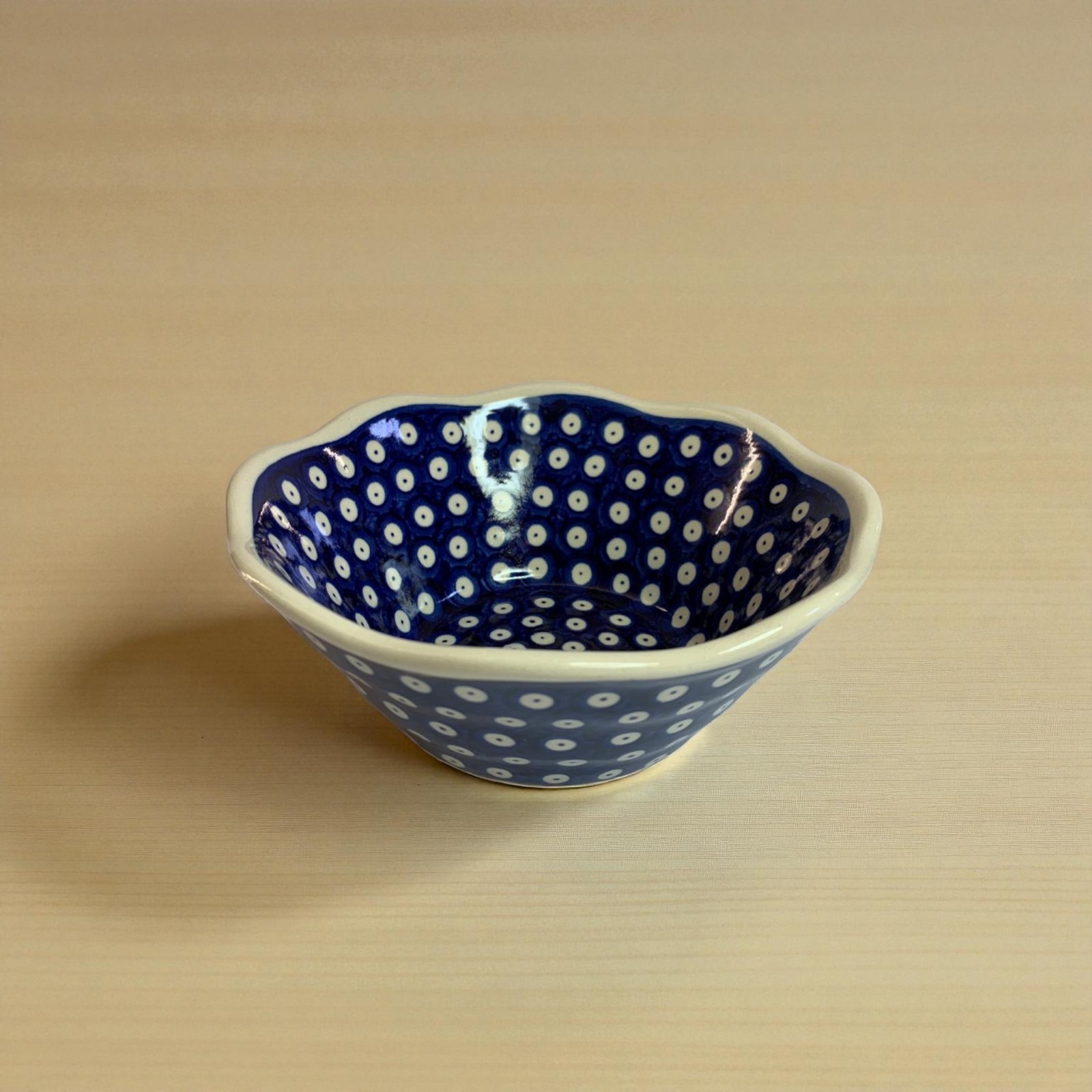 Miska falowana mała 0.86L Nd. K1- Ceramika Bolesławiecka AC (Produkt dostępny pod zamówienie- 2tyg.)